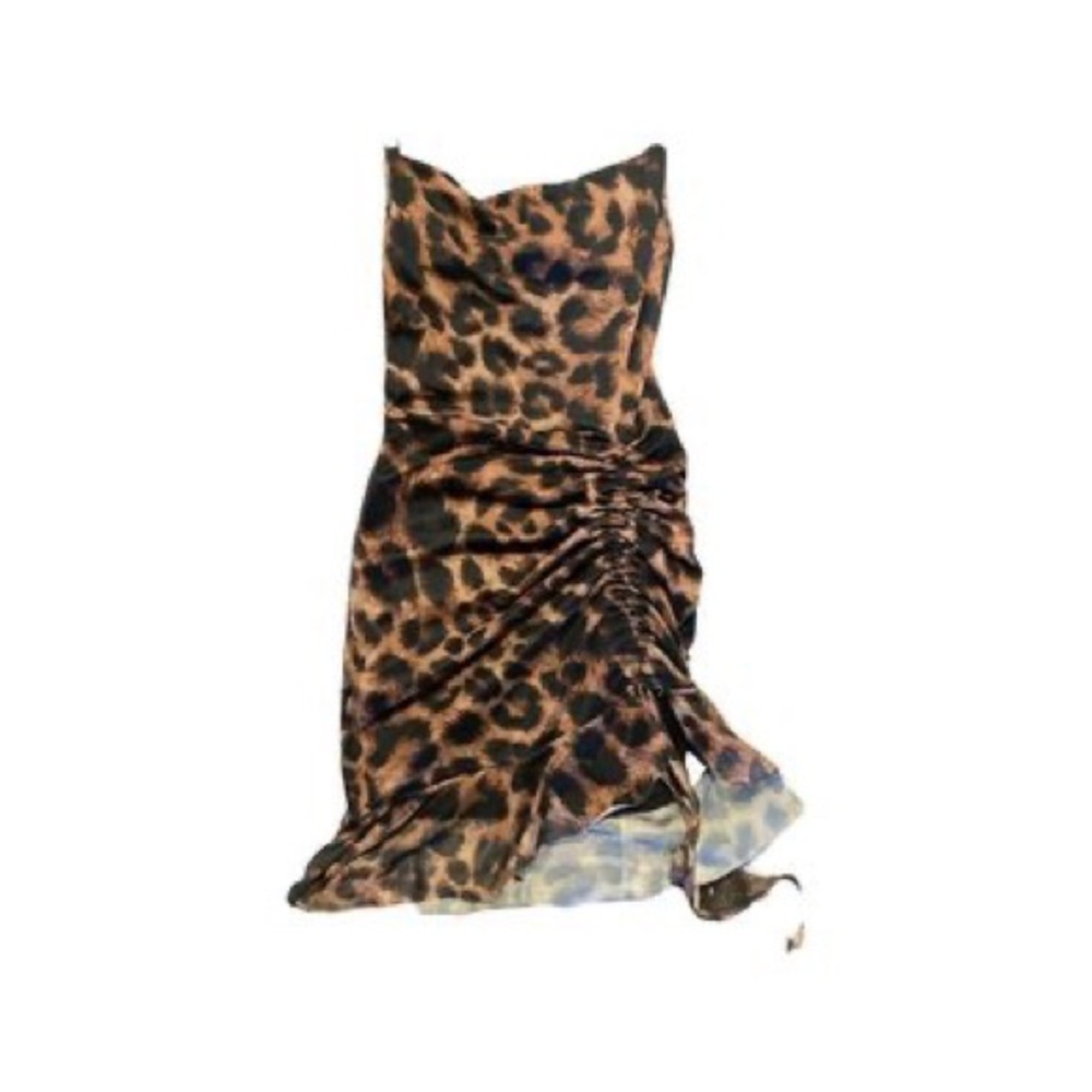 Mini dress leopard print body con dress Size S(pretty little thing)